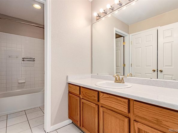 Undisclosed Address #2756169, Aurora CO 80015