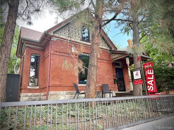 3259 W Hayward Place