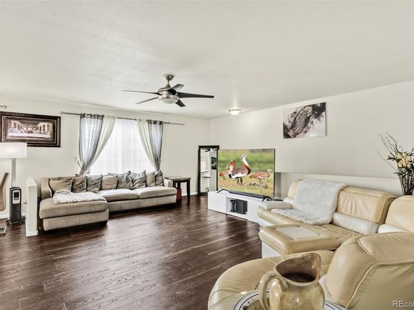 18636 E 42nd Avenue, Denver CO 80249