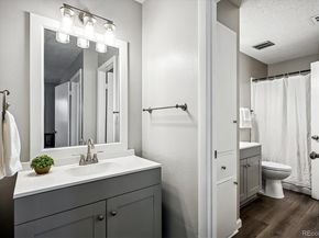 7220 S Gaylord Street B17, Littleton CO 80122