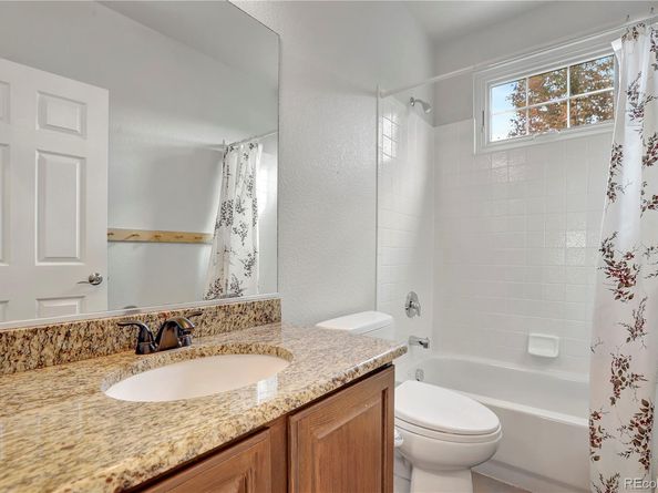 22175 E Hinsdale Avenue, Aurora CO 80016