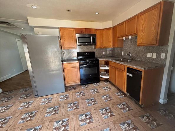 8303 Acoma Way, Denver CO 80221