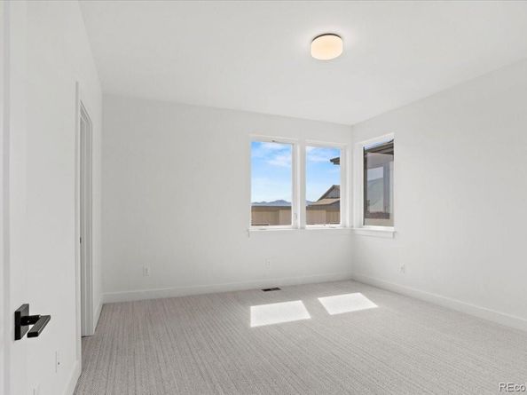 5595 Wheaton Avenue, Longmont CO 80503