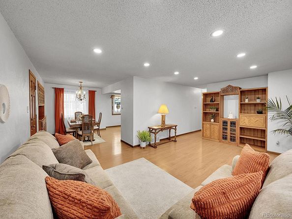 6769 W 70th Avenue, Arvada CO 80003