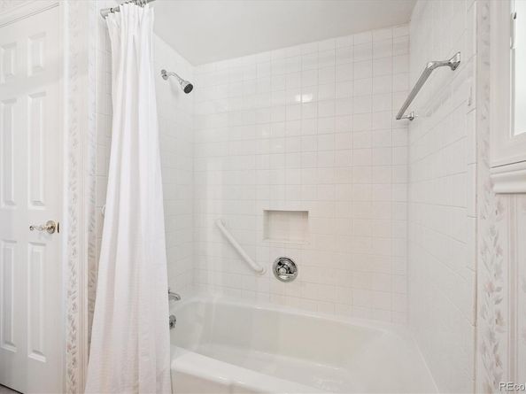2212 Ammons Street, Lakewood CO 80214