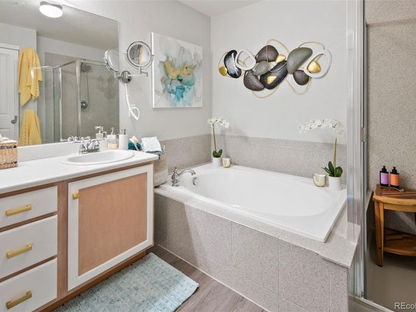 10061 W Victoria Place 208, Littleton CO 80127