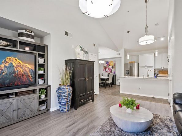 10061 W Victoria Place 208, Littleton CO 80127