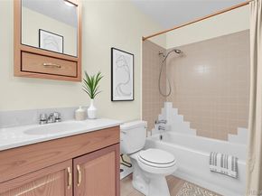 2325 S Linden Court 206, Denver CO 80222