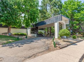 2325 S Linden Court 206, Denver CO 80222