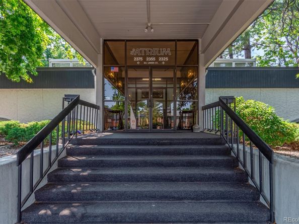 2325 S Linden Court 206, Denver CO 80222