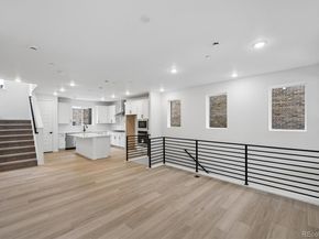 Undisclosed Address #1976922, Centennial CO 80112