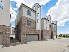 Undisclosed Address #1976922, Centennial CO 80112