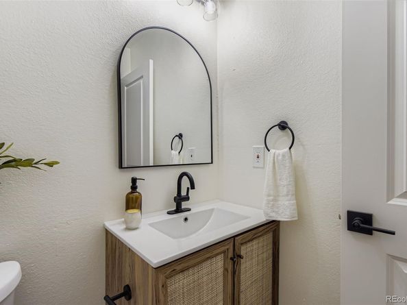 14342 E Arizona Avenue, Aurora CO 80012