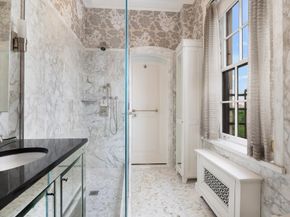2 East 70th Street 91011B, New York NY 10021