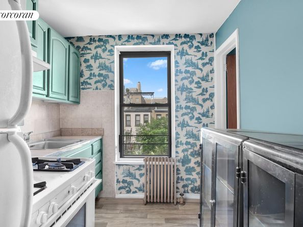 651 De Graw Street, Brooklyn NY 11217
