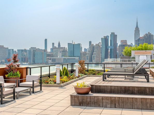 2-17 51st Avenue 311, Queens NY 11101