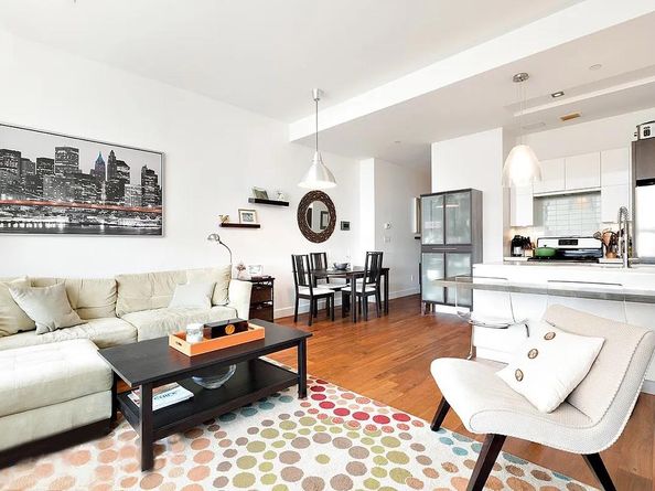 2-17 51st Avenue 311, Queens NY 11101