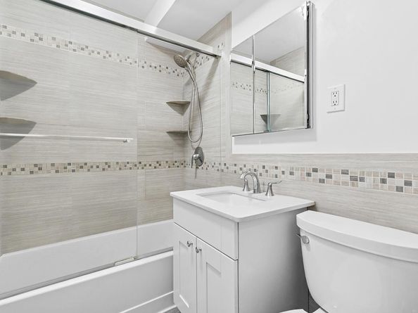 209 East 56th Street 5E, New York NY 10022