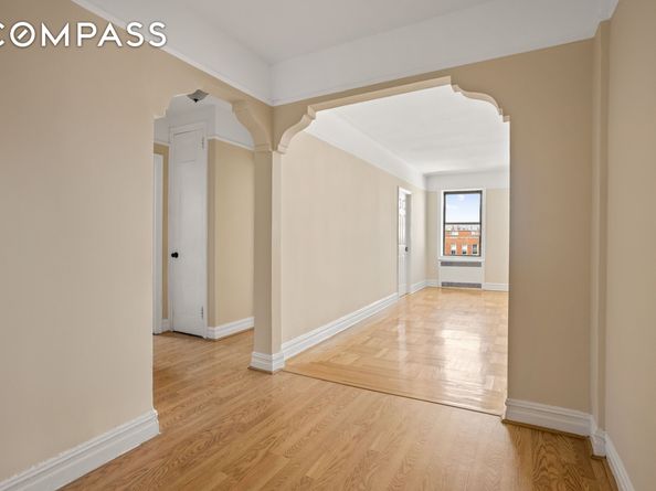 35-30 73rd Street 6A, Queens NY 11372