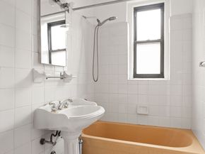 35-30 73rd Street 6A, Queens NY 11372