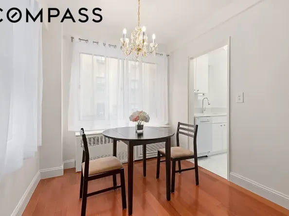 225 East 46th Street 8J, New York NY 10017