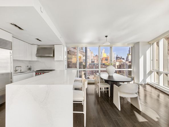 200 Chambers Street 10A, New York NY 10007