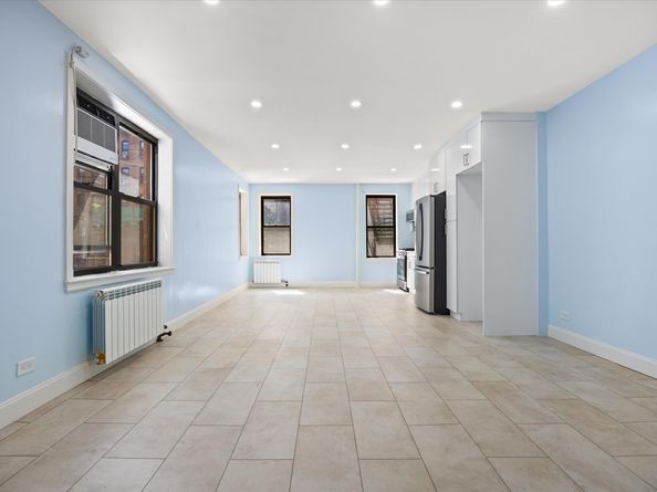 25 Indian Road 2A, New York NY 10034