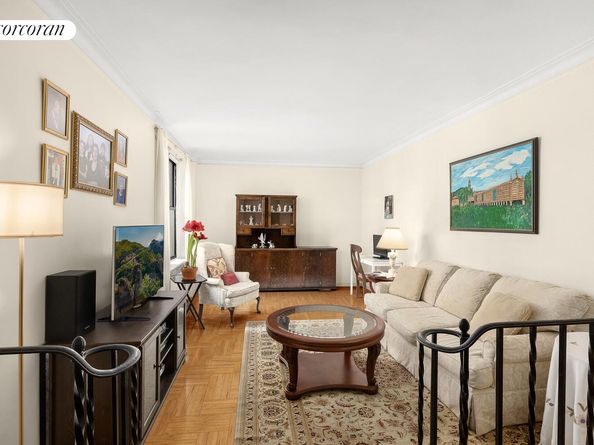 225 West 25th Street 3G, New York NY 10001
