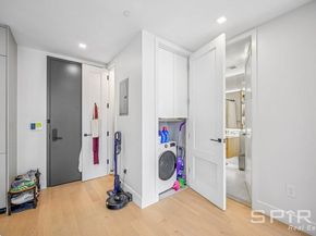 37-34 33rd Street 7E, Queens NY 11101