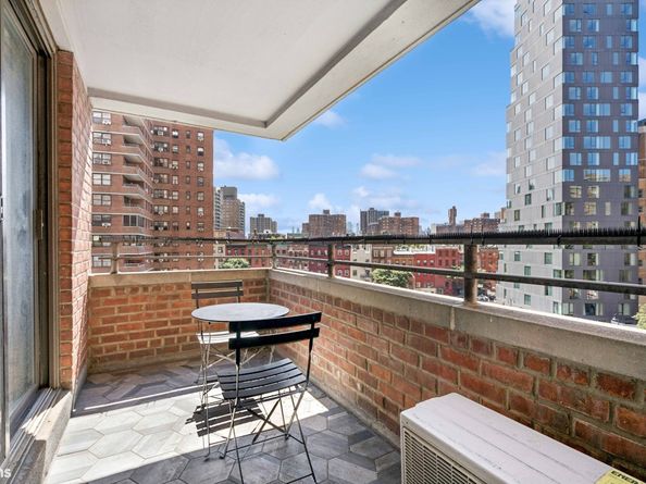 417 Grand Street D504, New York NY 10002