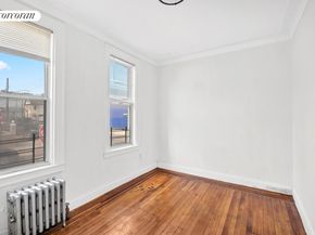 95-07 Cresskill Place, Queens NY 11435