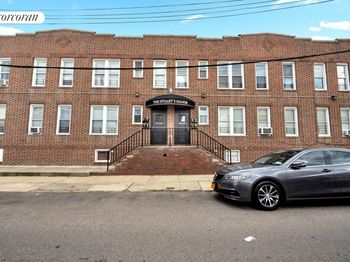 95-07 Cresskill Place