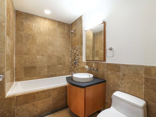 20 Broadway 203, Brooklyn NY 11211