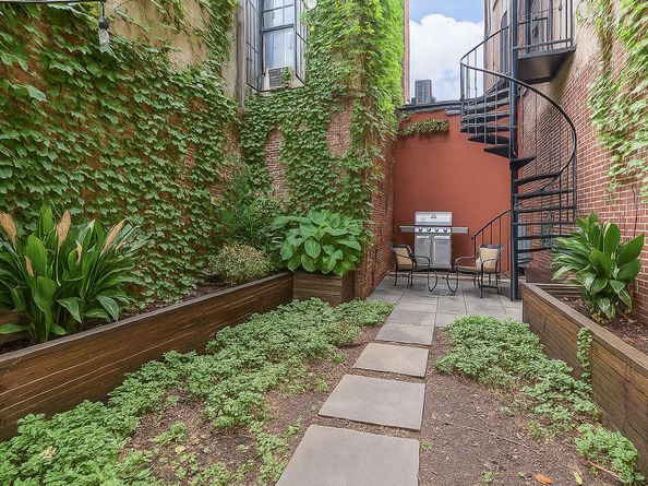 20 Broadway 203, Brooklyn NY 11211