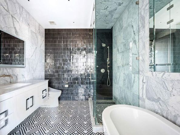 247 West 46th Street 4202, New York NY 10036