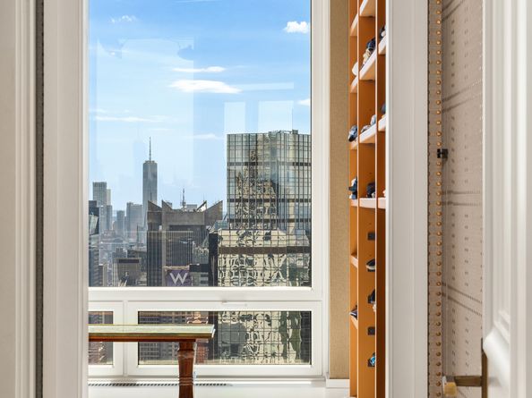 220 Central Park S 62, New York NY 10019