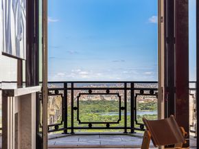 220 Central Park S 62, New York NY 10019