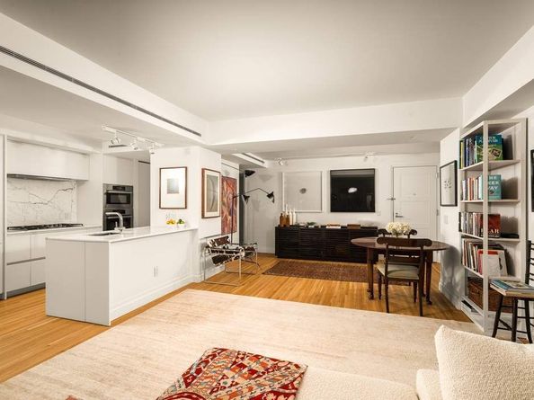 737 Park Avenue 4E, New York NY 10021