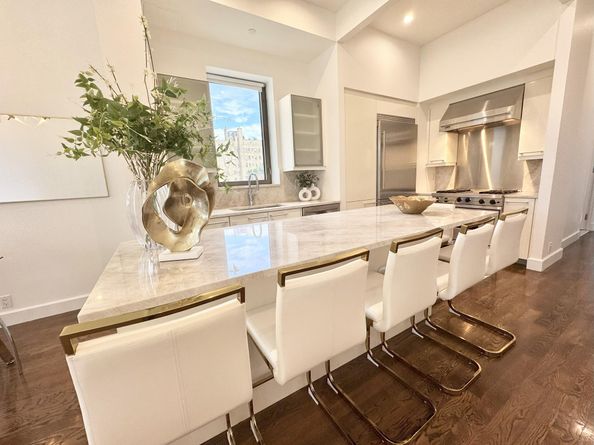 43 West 64th Street PH9D, New York NY 10023
