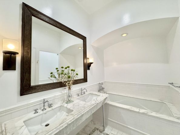 43 West 64th Street PH9D, New York NY 10023
