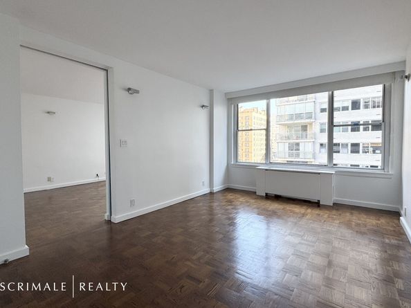 169 East 69th Street 11C, New York NY 10021