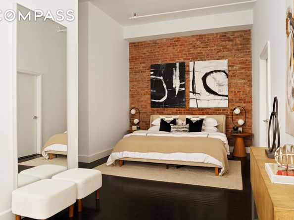 142 5th Avenue 2, New York NY 10011