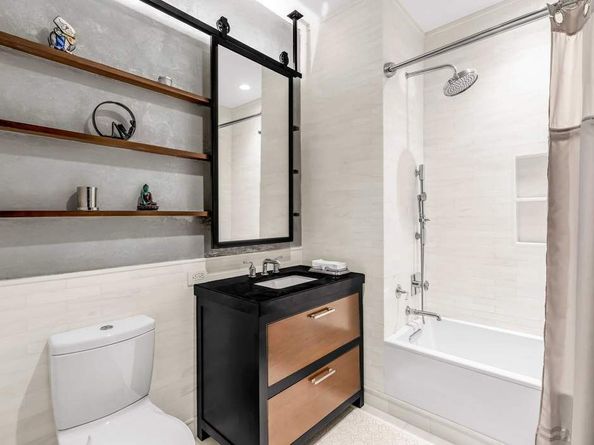 425 West 50th Street PHD, New York NY 10019