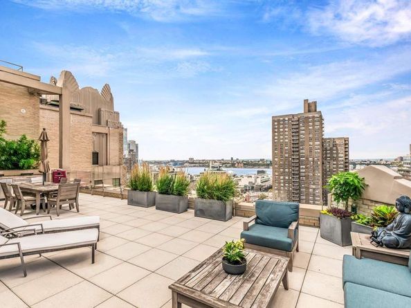 425 West 50th Street PHD, New York NY 10019