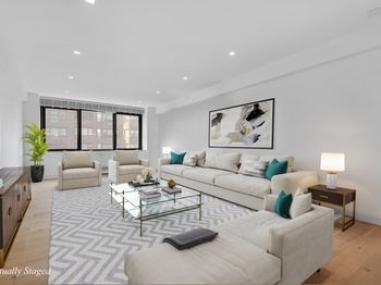 25 Sutton Place S