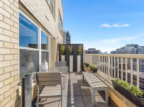 305 East 24th Street 20M, New York NY 10010