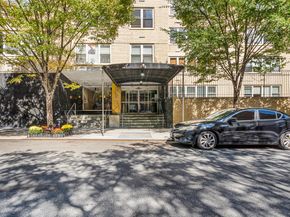 305 East 24th Street 20M, New York NY 10010