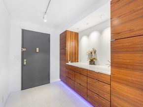 305 East 24th Street 20M, New York NY 10010