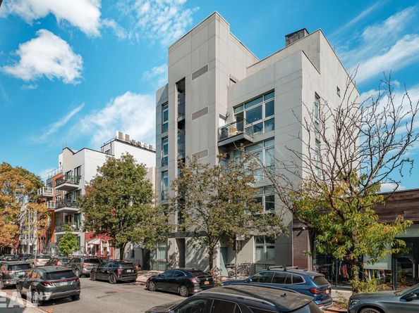 82 Guernsey Street PH5, Brooklyn NY 11222