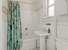 19 Fiske Place C1, Brooklyn NY 11215